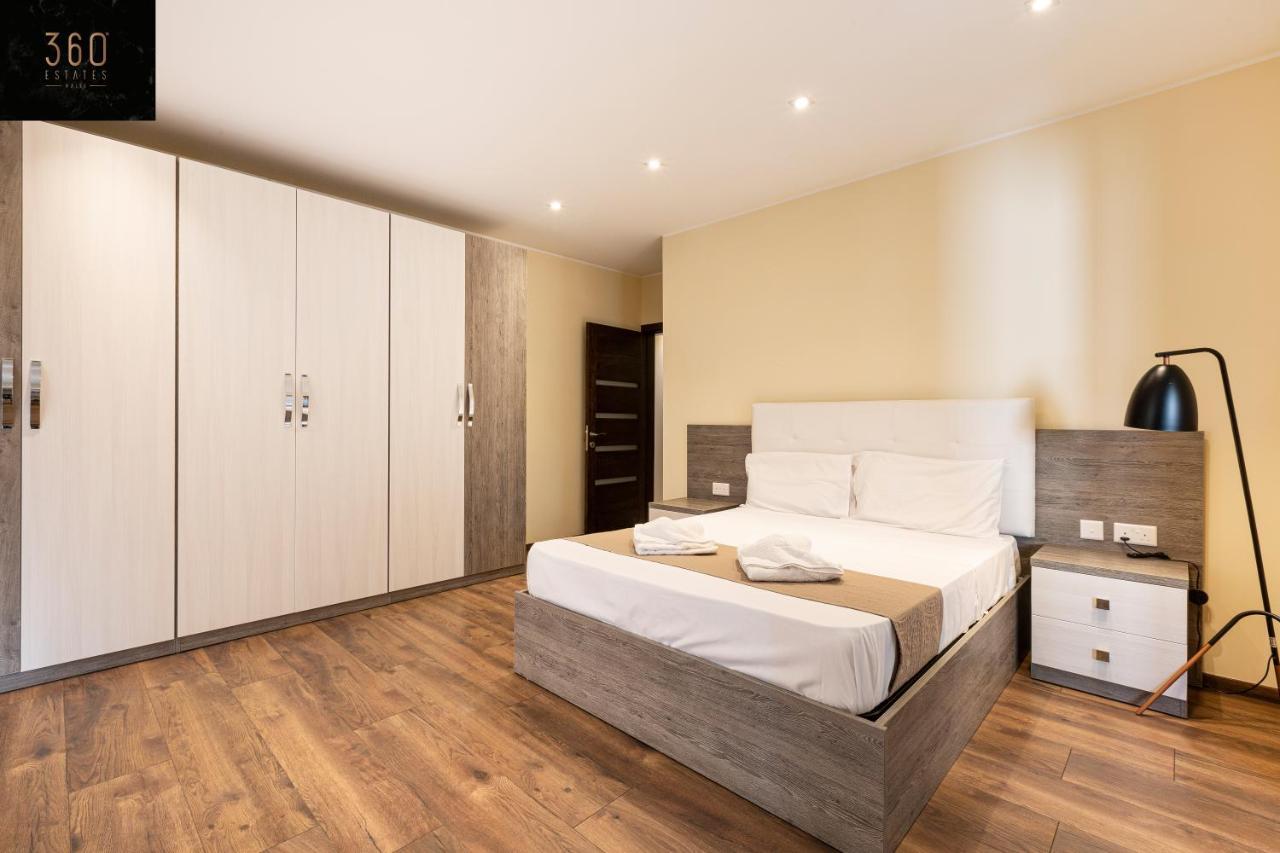 Seafront, Designer Apt With Private Terrace & Wifi By 360 Estates Pietà Exterior photo